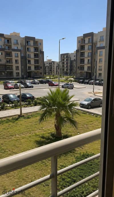 شقه للبيع ١٣٠م دار مصر الاندلس المرحله الثانيه بحري فيو مفتوح
