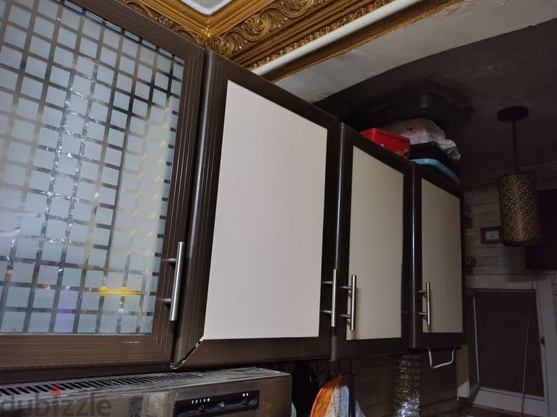 Upper Aluminum kitchen 2