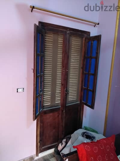 باب بلكونة للبيع مستعمل بحالة الجديد