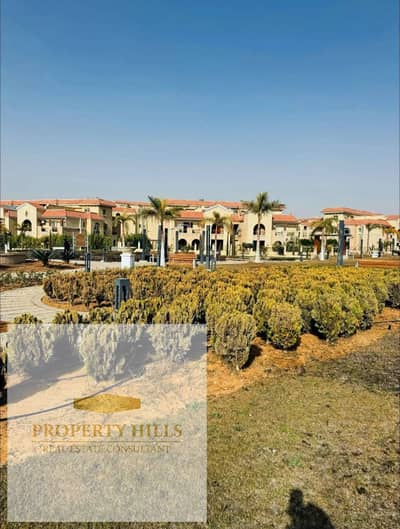 بسعر قديم شقة برووف هسلمها فوري عالمفتاح في ivy residence بمدينة الشروق