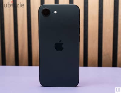 Apple - iPhone 16e