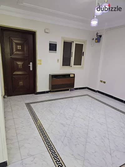 شقة للايجار  بمصر الجديدة    جانبي  الحجاز الرئيسي   بجوار ميدان المحكمة   100 م