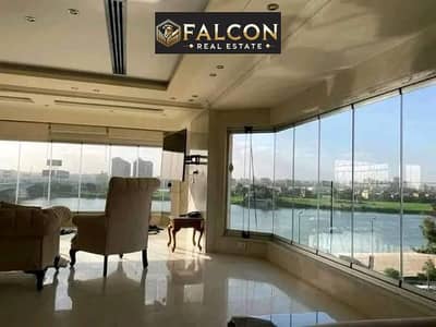 للبيع شقه دايركت علي النيل مباشره بفيو خيالي  علي كورنيش المعادي دقايق من الزمالك