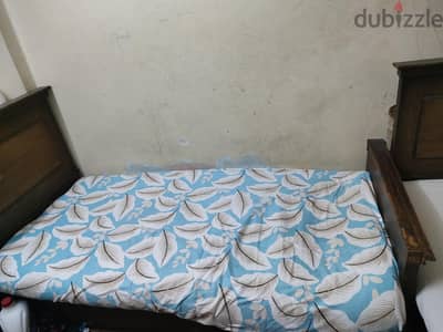 غرفة نوم عمولة بالمراتب - 4500ج