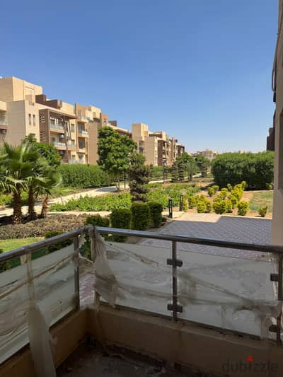 Ground Floor Apartment with Private Garden for Rent – Visal Views Compound  Live in one of the finest residential communities in El Shorouk City. Visa