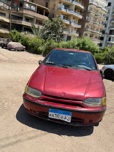 فيات سيينا 2002