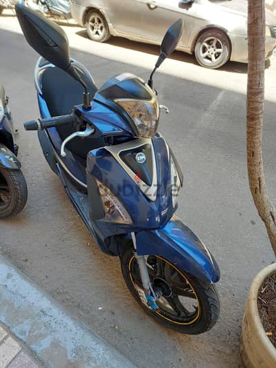سكوتر st 200