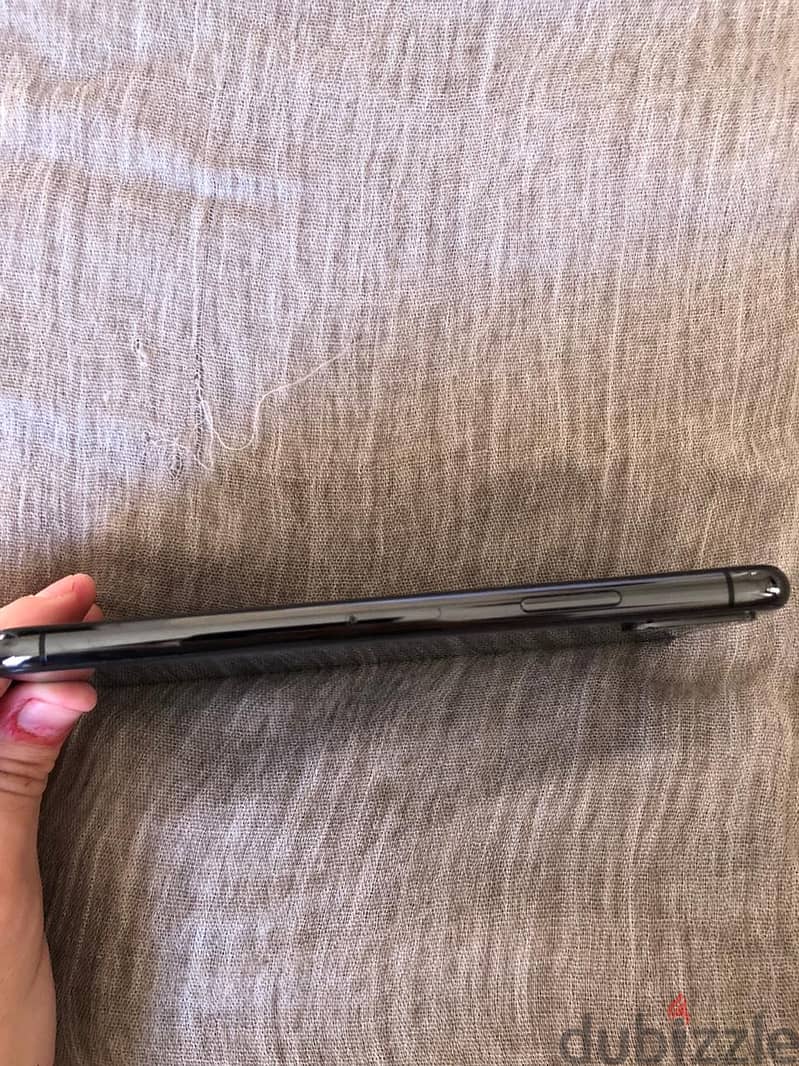 iPhone X  256 7