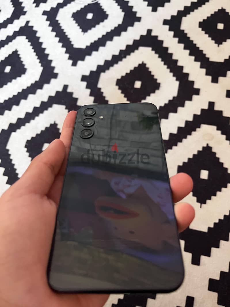 Samsung A24 8