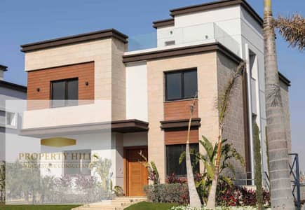Villa from Azar with a lower price on installment down payment 1,140,000 wide area 249 meters 5 rooms in Al Tagamoa next to the American University villas only landscape view