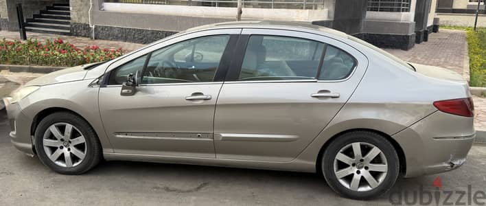 Peugeot 408 2012