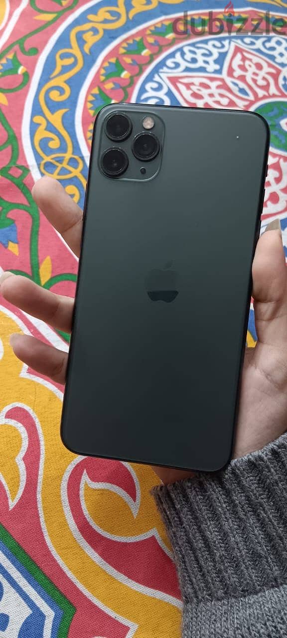 Apple - iPhone 11 Pro Max 3