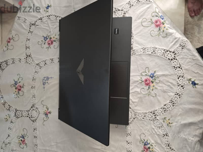 hp victus 1