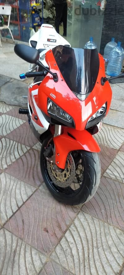Honda  RR 1000