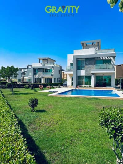 شاليه للبيع في اروما السخنه متشطب بالكامل بالتكييفات والغاز الطبيعي بمقدم 500 الف واقساط متساويه علي 10 سنين بدون دفعات بجوار ازها السخنه