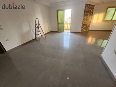 180 meter apartment third floor with elevator Al-Narjis Towers