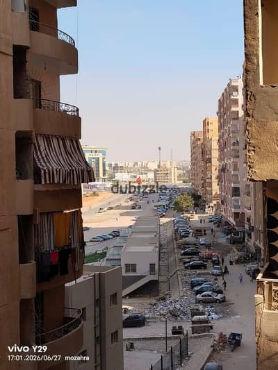 An excellent deal: A 170-square-meter apartment for sale in the Zahraa Nasr City residential area (privately built buildings). It is a corner unit fac