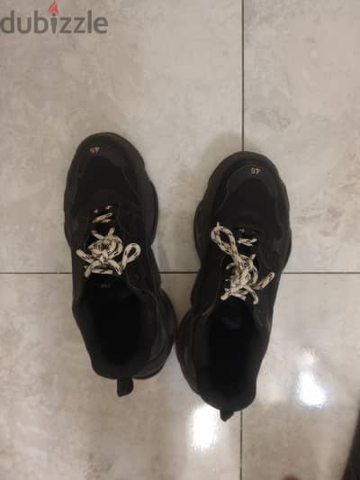 شوز  Balenciaga مقاس 45