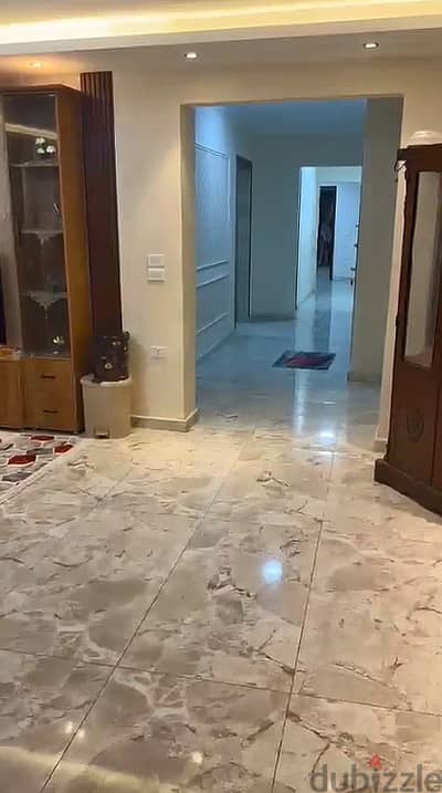 شقة للبيع في المهندسين - الجيزة - شارع عدن - عمارة 6 - القاهرة