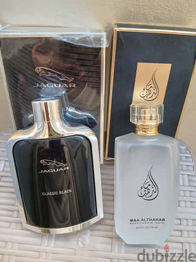 زجاجات برفانات فارغه
