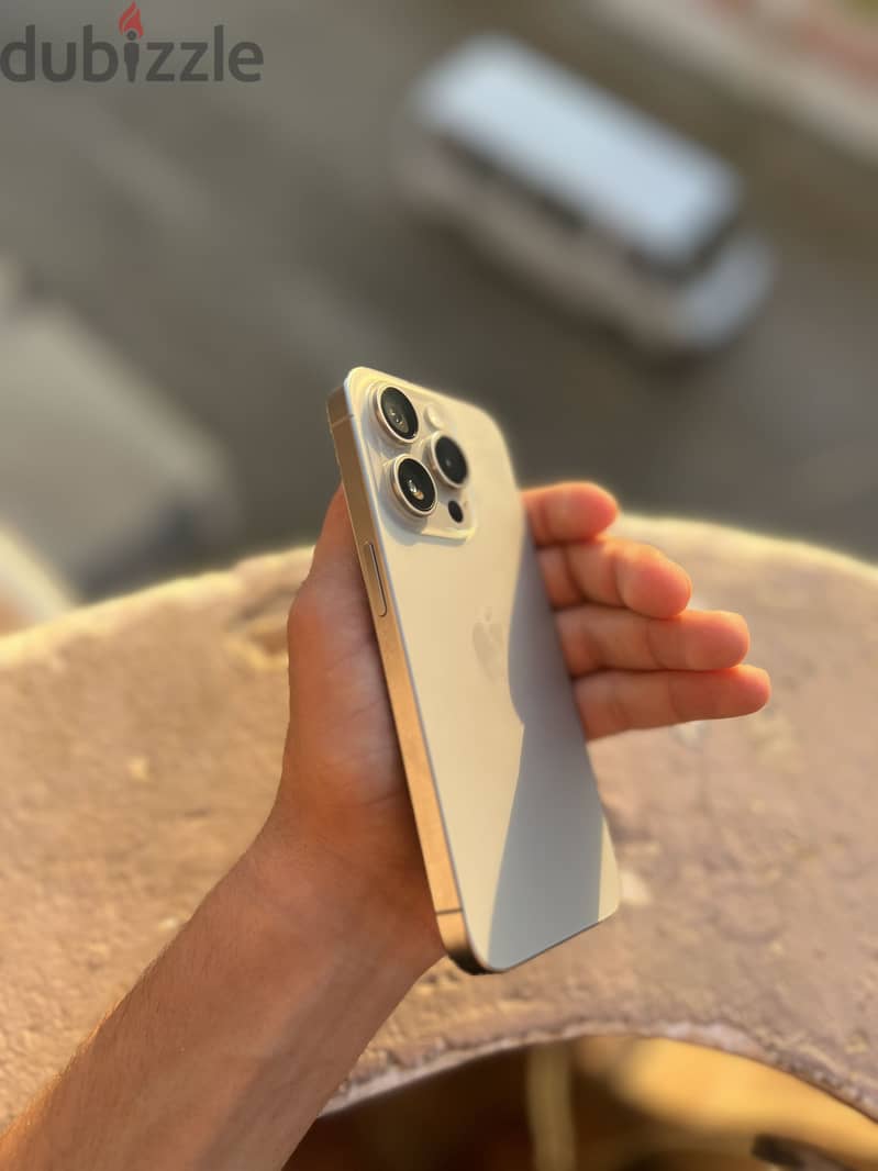 Apple - iPhone 15 Pro 2