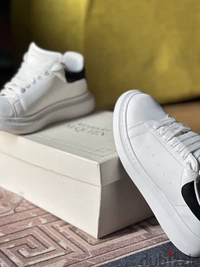 Alexander McQUeen
