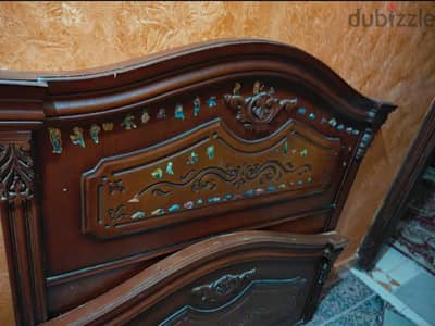 سرير با الواح بتاعتة