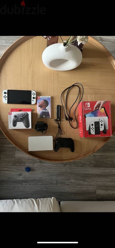 Nintendo Switch OLED + Pro Controller + FIFA 22 – Excellent Condition
