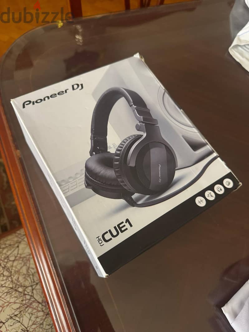 Pioneer dj cue 1 headset 1