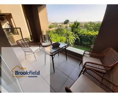 شقه للايجار مفروش فى كمبوند فيلدج جيت بجوار الجامعه الامريكيه وشارع التسيعن بالتجمع الخامس Furnished Apartment for Rent in Village Gate Prime Location