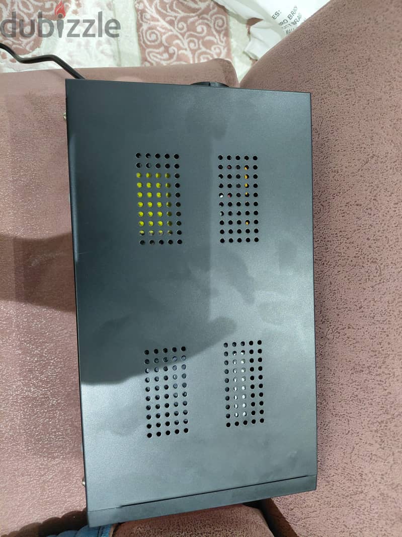 ups 1500 volt 900 w 2