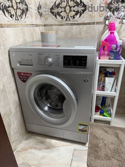غسالة LG أتوماتيك أمامى ٨ كجم بخاصية البخار Inverter DD بحالة ممتازه
