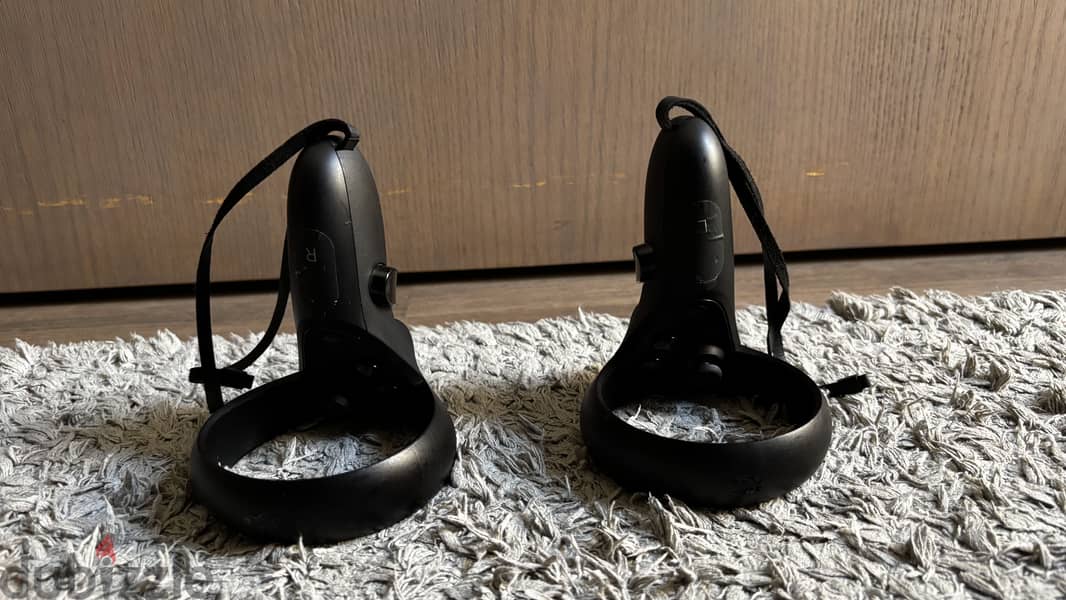 Oculus Quest With Box 3