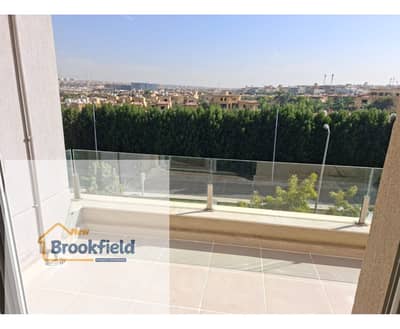 بنتهاوس للايجار فى كمبوند فيلدج جيت بجوار الجامعة الامريكيه وشارع التسعين القاهرة الجديدةPenthouse for Rent in Village Gate Compound  Prime Location