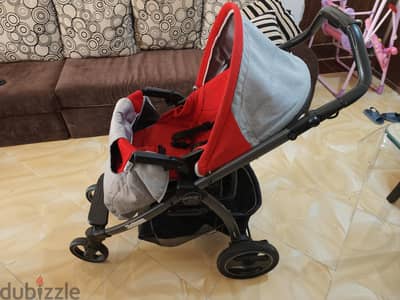 عربة  أطفال  ماركة. Peg Perego