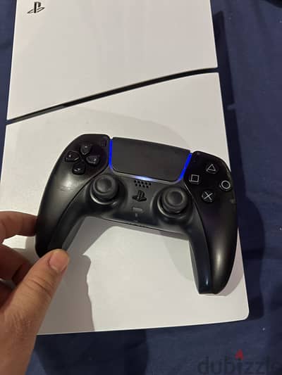 PS5 slim 1TB used for 4 months