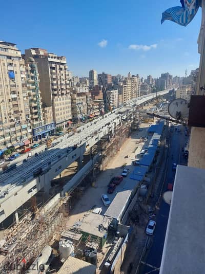 شقة للبيع على شارع الملك حفنى الرئيسى ٣ غرف ورسبشن قطعتين حمام ومطبخ الدور العاشر سوبر لوكس