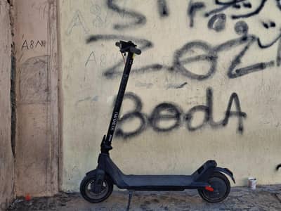 Xiaomi scooter 4 lite (2nd Gen) | 300W motor | 25km/hr (maximum speed)