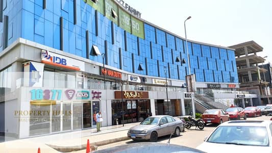 مقر إداري VIP استلام فوري 900م بڨيو علي الواجهه متشطب جاهز للمعاينة في التجمع علي شارع التسعين دايركت في المستثمرين الشمالية
