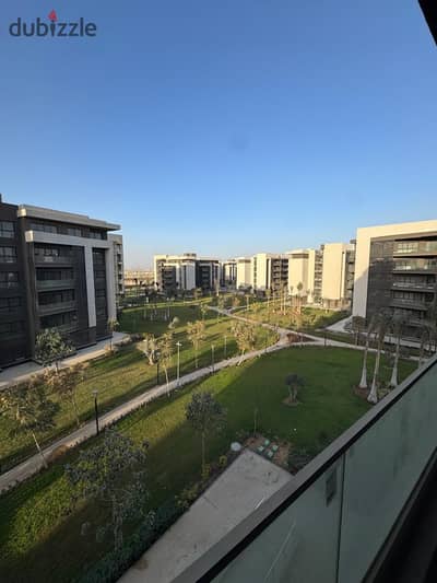 #For Sale Apartment area 100 meters in B15 with the highest distinction L10 Third floor corner wide garden view direct marine next to services and Central Park