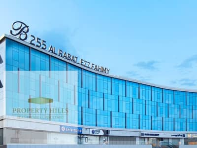 مقر إداري VIP استلام فوري 624م بڨيو علي الواجهه متشطب جاهز للمعاينة في التجمع علي شارع التسعين دايركت في المستثمرين الشمالية