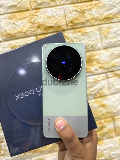 Vivo X300 Ultra 512 giga 16 ram كسر زيرو