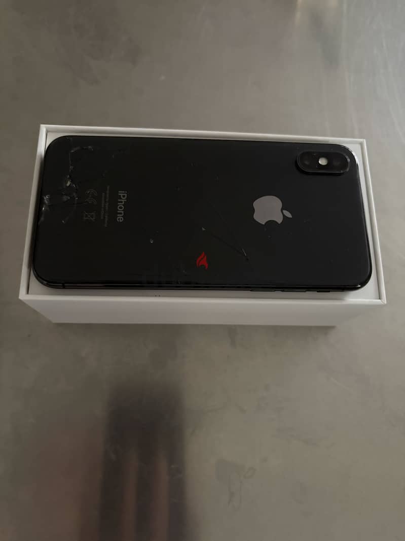 Apple - iPhone XS 1