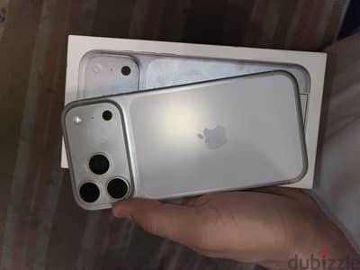 آبل - آيفون 17 برو ماكس