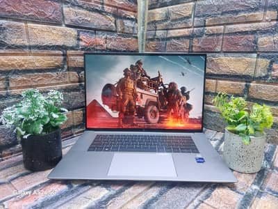 HP ZBOOK 16 Studio G10  كور i9 جيل 13 فئة H بكارت RTX  تاتش 4K