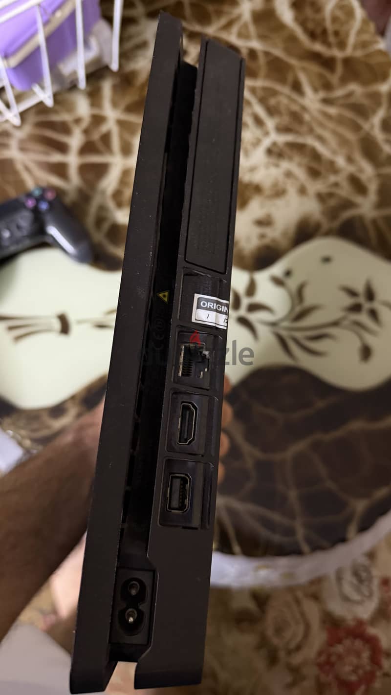 PlayStation 4 3