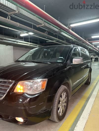 Chrysler Town and Country 2010