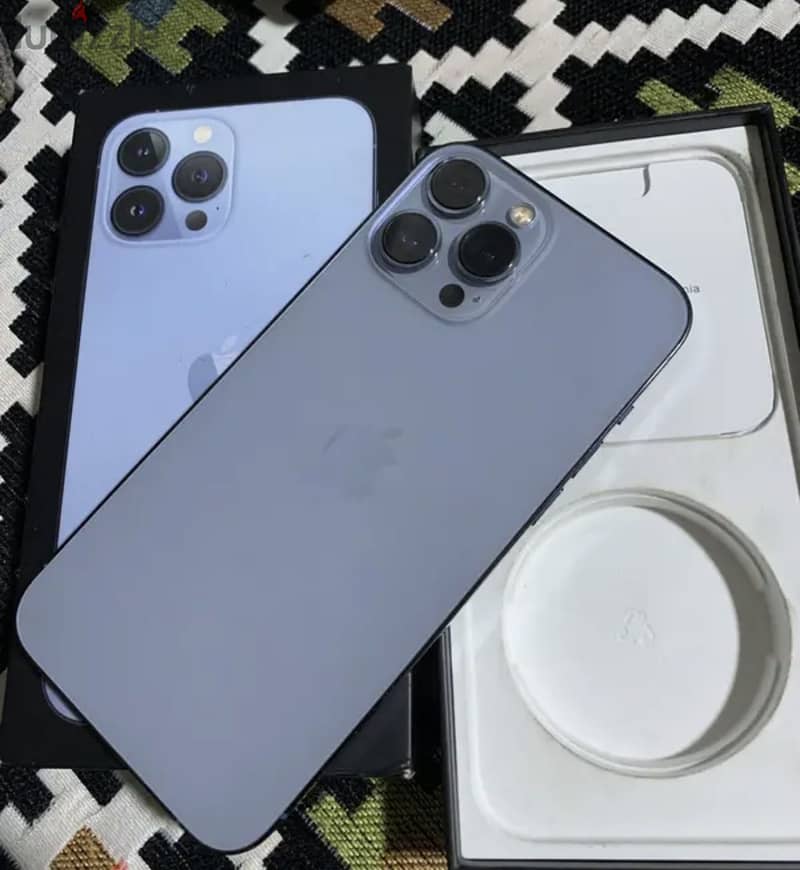 Apple - iPhone 13 Pro Max 1