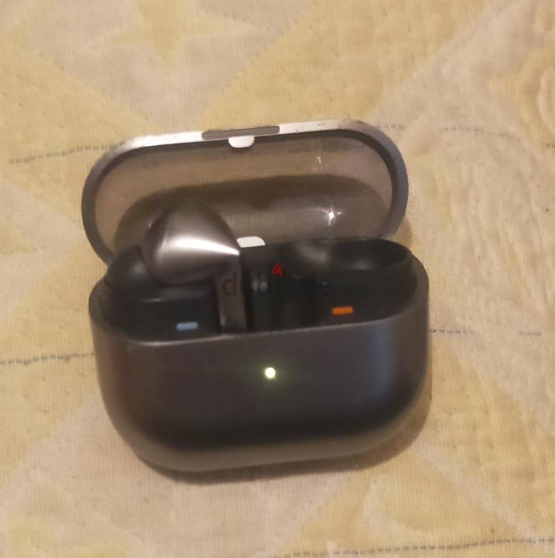 Galaxy buds 3 pro box 1
