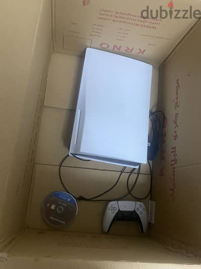 PS5 WITH 10 CD